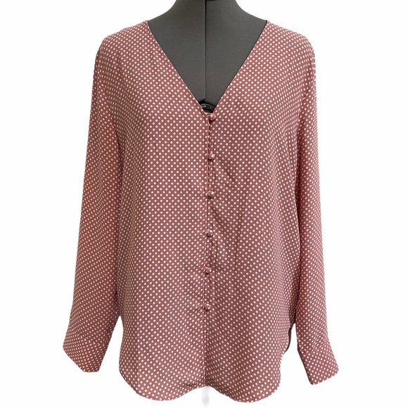 ⚡️sale⚡️Rachel Zoe salmon polkadot button down top - Picture 5 of 12